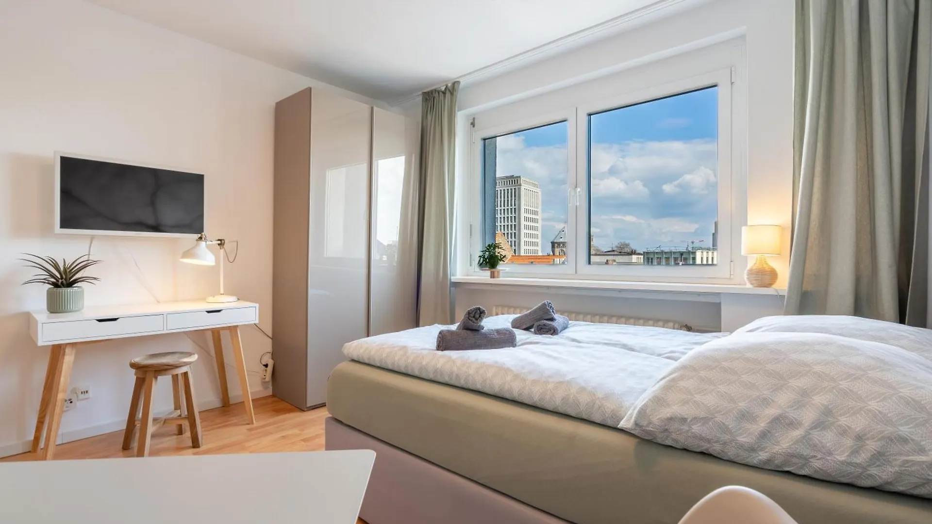 Holideis Cologne City Club-Apartment