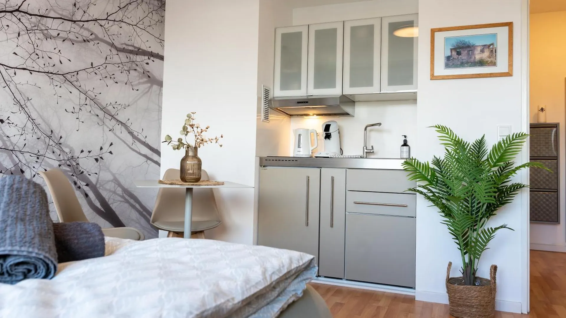 Holideis Cologne City Club-Apartment Germany
